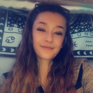 Meet your Posher, Hailey